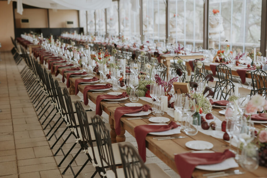 Decoración otoñal. Decoración paleta rojos y burdeos.